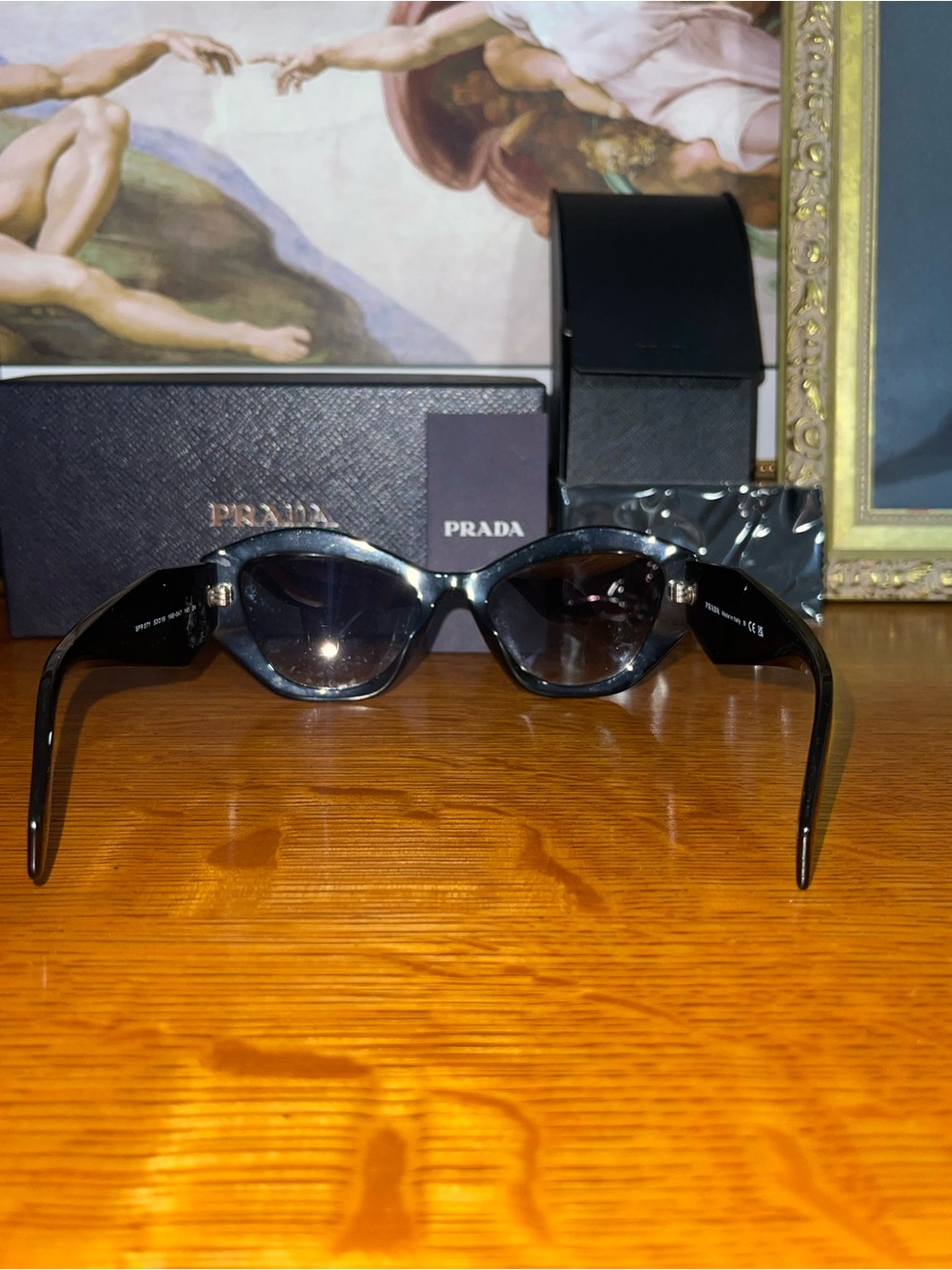Authentic Prada Black Cat-Eye Sunglasses with Gradient Lenses - Picture 6 of 15